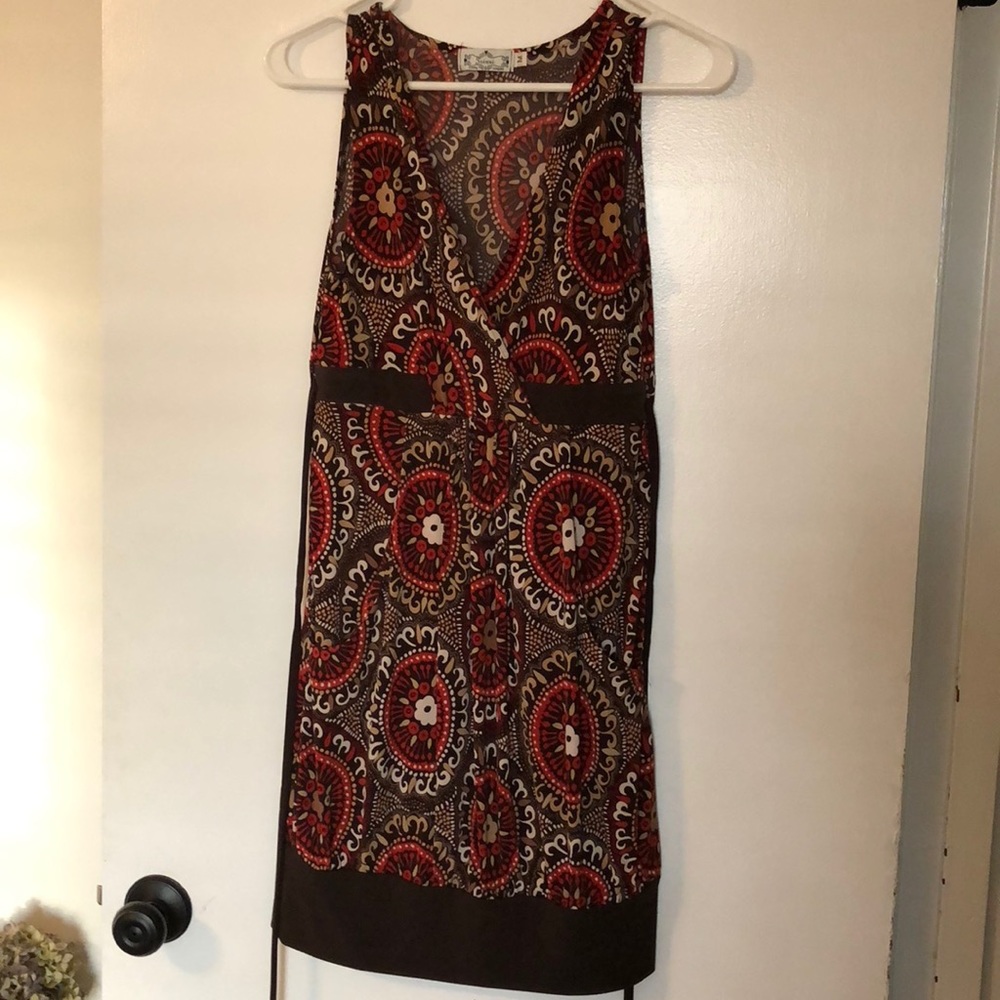 Sleeveless dress